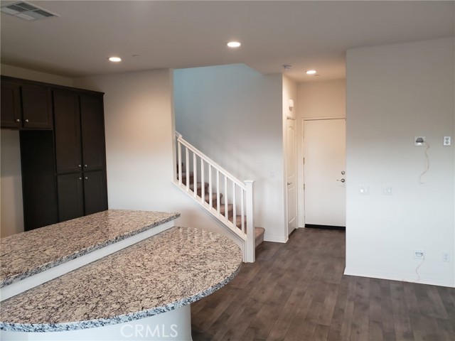 Detail Gallery Image 5 of 18 For 7286 Medley Lane, Fontana,  CA 92336 - 3 Beds | 2/1 Baths