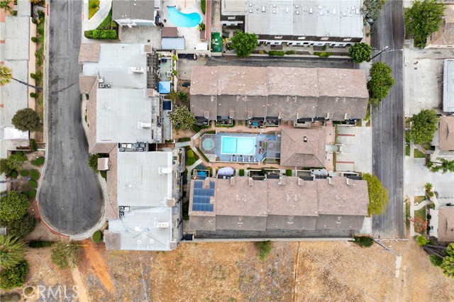 2299 N Legion Drive, Signal Hill CA: https://media.crmls.org/medias/65657a8c-1576-444e-a3e6-1b82d0963592.jpg