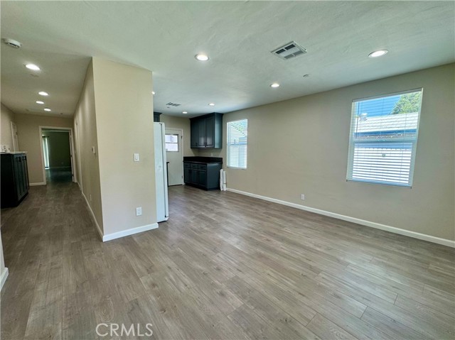 13931 Aztec Street, Sylmar CA: https://media.crmls.org/medias/656656c5-83e6-492c-92c4-d56ee3ac5f5e.jpg