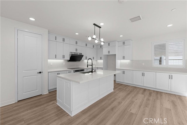 8606 Mission Villa Dr photo 10