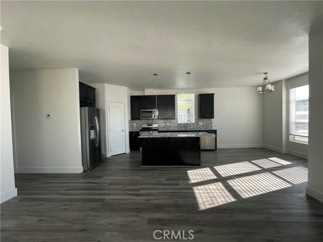 Detail Gallery Image 2 of 18 For 3500 Buchanan St #138,  Riverside,  CA 92503 - 3 Beds | 2 Baths