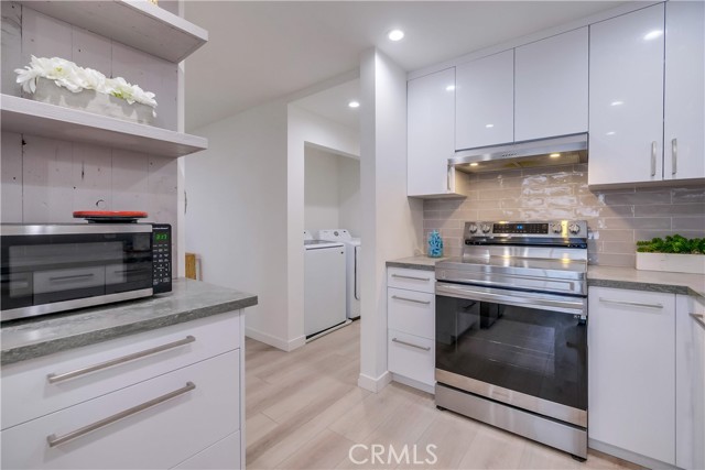 3200 La Rotonda Drive, Rancho Palos Verdes CA: https://media.crmls.org/medias/6569330b-e5ba-4047-b483-b342d17e6331.jpg