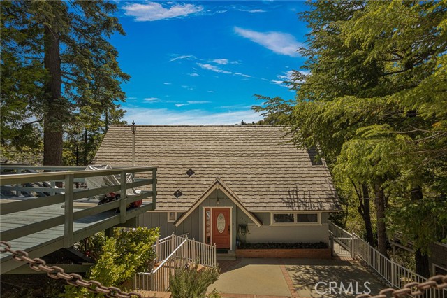 Detail Gallery Image 12 of 54 For 28960 Palisades Dr, Lake Arrowhead,  CA 92352 - 5 Beds | 3 Baths