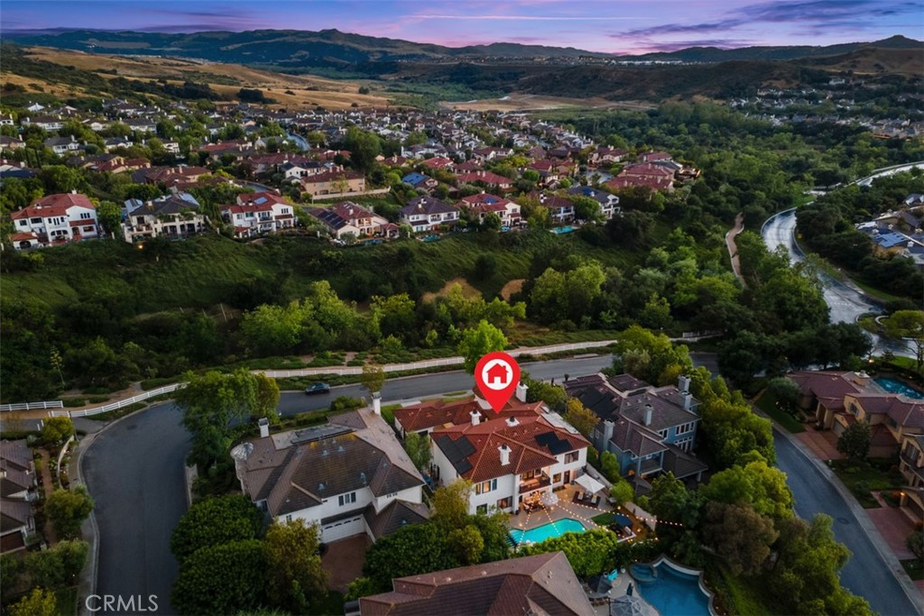 https://media.crmls.org/medias/6569803d-a11d-4630-b155-5af6bb8f402e.jpg?preset=X-Large