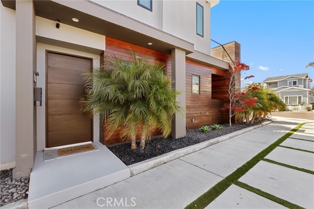 620 Huntington Street, Huntington Beach CA: https://media.crmls.org/medias/656986c0-3f81-4585-9242-6a89e2d32ce6.jpg