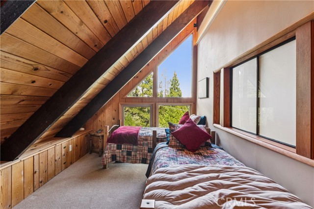 28565 Shenandoah Drive, Lake Arrowhead, CA 92352