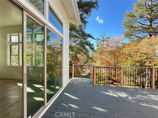 Detail Gallery Image 2 of 30 For 870 Pine Meadow Ct, Big Bear Lake,  CA 92315 - 3 Beds | 3/1 Baths