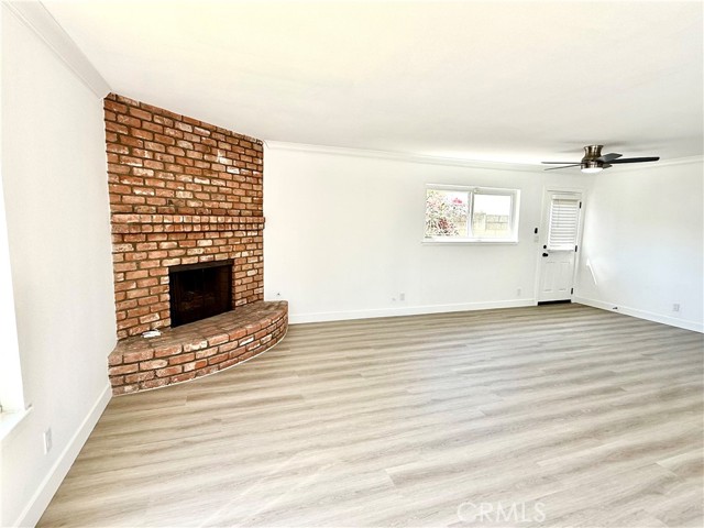 Detail Gallery Image 12 of 44 For 17172 Apel, Huntington Beach,  CA 92649 - 4 Beds | 3 Baths