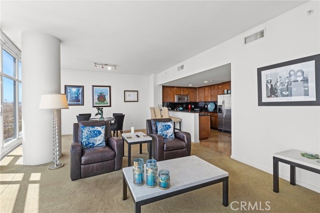 400 W Ocean Boulevard, Long Beach CA: https://media.crmls.org/medias/656c149c-43b7-4b39-a4b8-d842469668d0.jpg