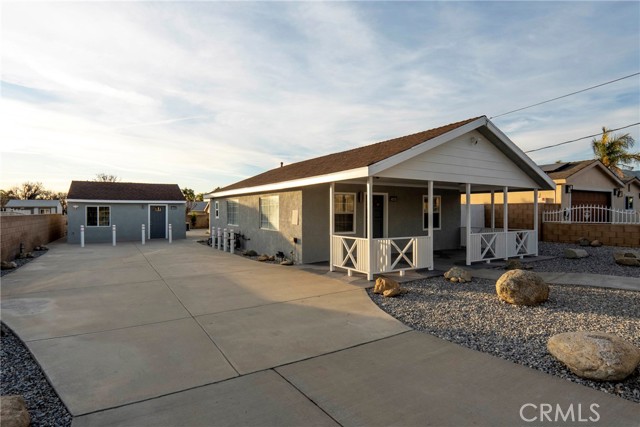 Detail Gallery Image 1 of 13 For 7460 Cypress Ave, Fontana,  CA 62336 - 3 Beds | 1 Baths