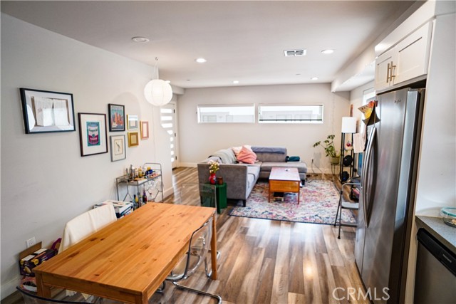 Detail Gallery Image 15 of 29 For 803 N Kingsley Dr, Los Angeles,  CA 90029 - – Beds | – Baths