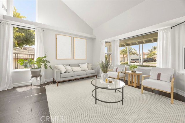 20640 Via Breve, Yorba Linda CA: https://media.crmls.org/medias/656d8a3e-f8b5-4e86-b59e-059aefcf1386.jpg