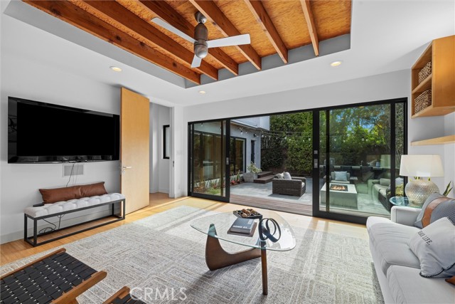 Detail Gallery Image 27 of 51 For 1635 19th St, Manhattan Beach,  CA 90266 - 6 Beds | 4 Baths