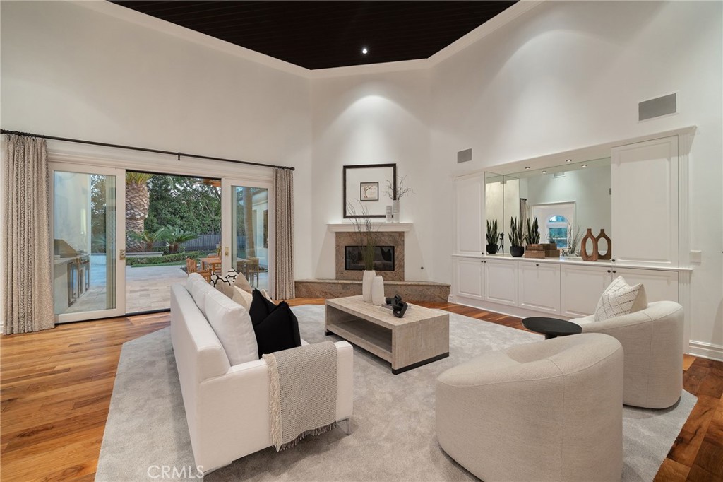 656deb7d E0d7 4358 8662 3bb2b604ee23