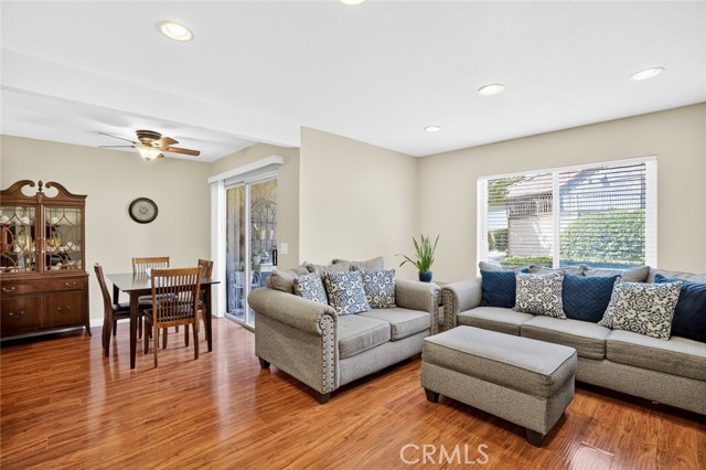 1535 Border Avenue, Corona CA: https://media.crmls.org/medias/656e6bdc-bb1c-47df-bb13-9520baee809d.jpg