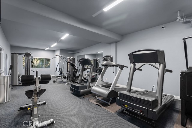 Detail Gallery Image 26 of 33 For 6752 Hillpark #202,  Los Angeles,  CA 90068 - 2 Beds | 2 Baths