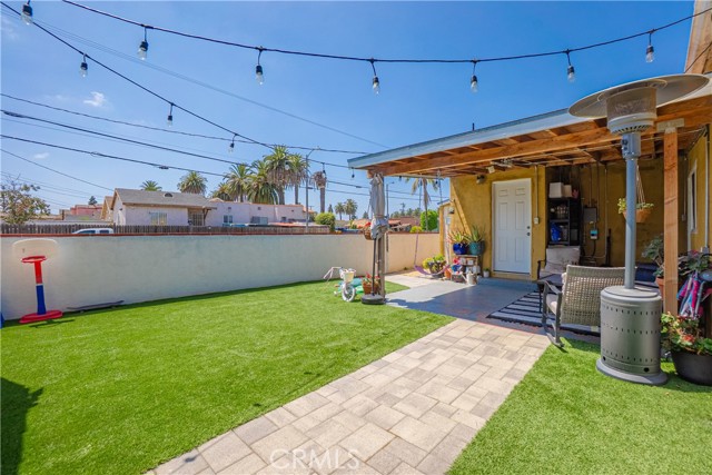 764 W 107th Street, Los Angeles CA: https://media.crmls.org/medias/656fba36-148f-4875-ba42-e835cc378eac.jpg