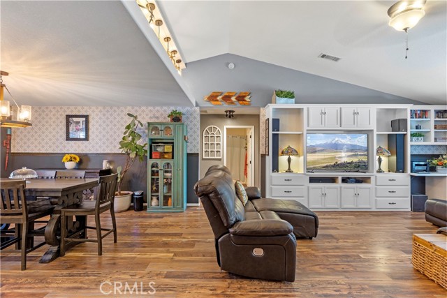 Detail Gallery Image 6 of 53 For 18450 Branding Iron Ct, Tehachapi,  CA 93561 - 4 Beds | 2 Baths