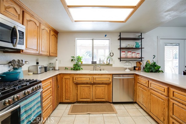 Detail Gallery Image 18 of 48 For 21789 Thunderbird Rd, Apple Valley,  CA 92307 - 3 Beds | 2 Baths