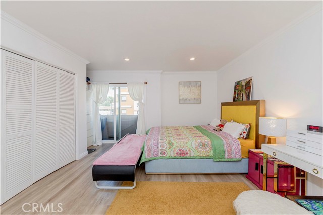 Detail Gallery Image 4 of 32 For 358 S Gramercy Pl #201,  Los Angeles,  CA 90020 - 2 Beds | 2 Baths