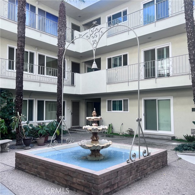 3101 E 2nd Street, Long Beach CA: https://media.crmls.org/medias/6571d229-a882-4c87-b4df-193caac960df.jpg