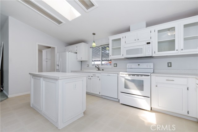 Detail Gallery Image 11 of 29 For 146 via Santa Barbara #146,  Paso Robles,  CA 93446 - 3 Beds | 2 Baths