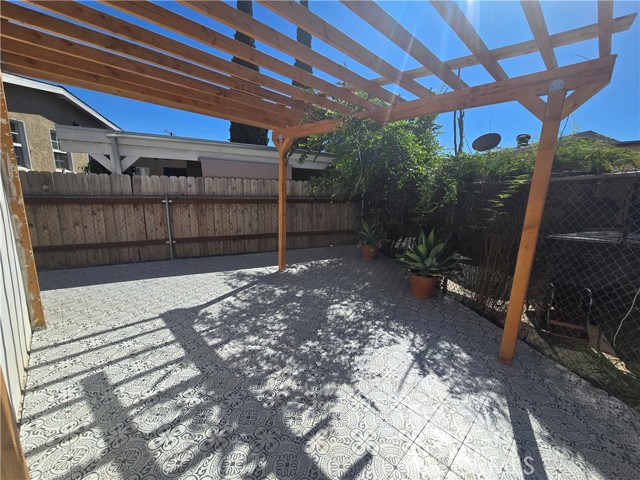 Detail Gallery Image 19 of 23 For 3868 E 1st, Los Angeles,  CA 90063 - 2 Beds | 1 Baths