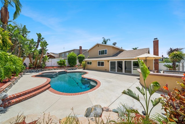 Detail Gallery Image 14 of 32 For 25101 Northrup Dr, Laguna Hills,  CA 92653 - 5 Beds | 3 Baths