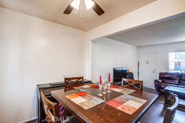 Detail Gallery Image 11 of 30 For 335 Cedar Ave #308,  Long Beach,  CA 90802 - 2 Beds | 1/1 Baths