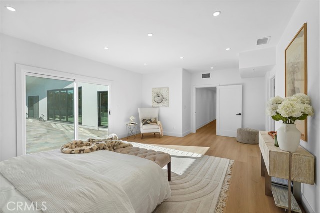 4230 Alonzo Avenue, Encino CA: https://media.crmls.org/medias/65752a3d-3ec5-4ea7-ad50-e9d1dba9e71b.jpg