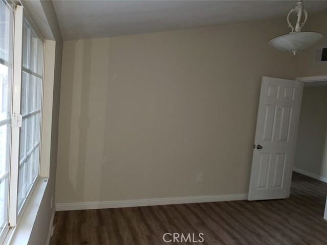 5853 Mcdonie Avenue, Woodland Hills CA: https://media.crmls.org/medias/6575874a-9b95-40f1-8b77-0d5fa36eb6c6.jpg