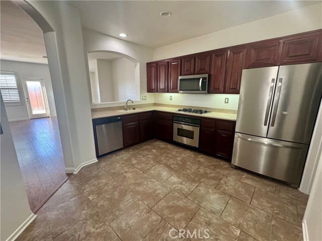 Image 2 of 11 For 4450 Brisbane Way 3