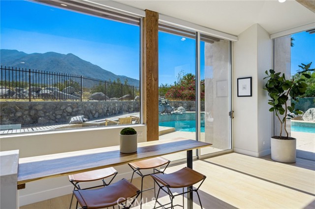 Detail Gallery Image 13 of 55 For 780 N Girasol Court, Palm Springs,  CA 92262 - 5 Beds | 4/1 Baths