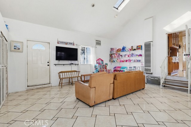 Detail Gallery Image 18 of 27 For 10970 Ruth, Lynwood,  CA 90262 - 2 Beds | 1 Baths