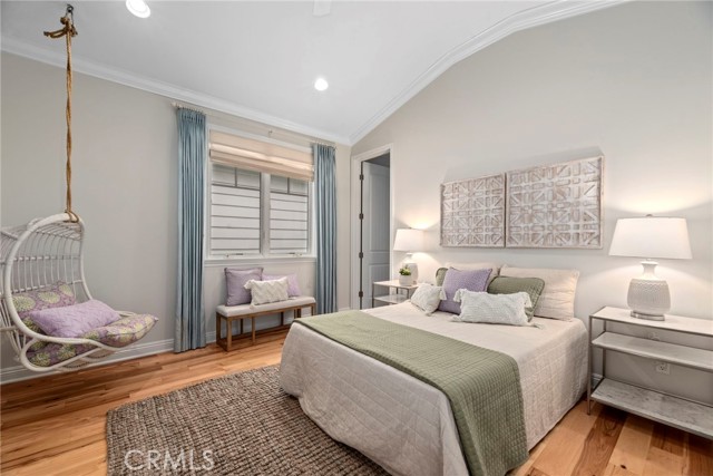 652 26th Street, Manhattan Beach, California 90266, 5 Bedrooms Bedrooms, ,2 BathroomsBathrooms,Residential,Sold,26th,SB21213872