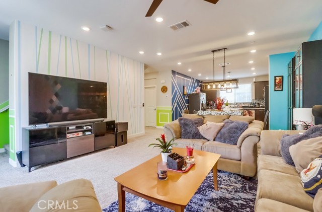 1905 Soho Lane, Chula Vista CA: https://media.crmls.org/medias/657d41e8-f515-438b-9fac-72469678dbcd.jpg