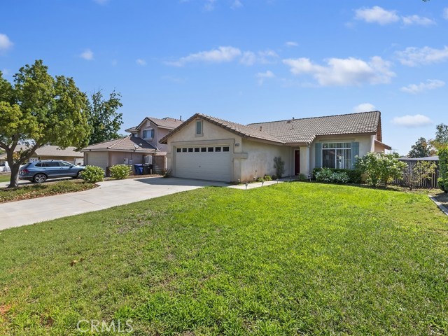 8466 Yarrow Ln, Riverside, CA 92508