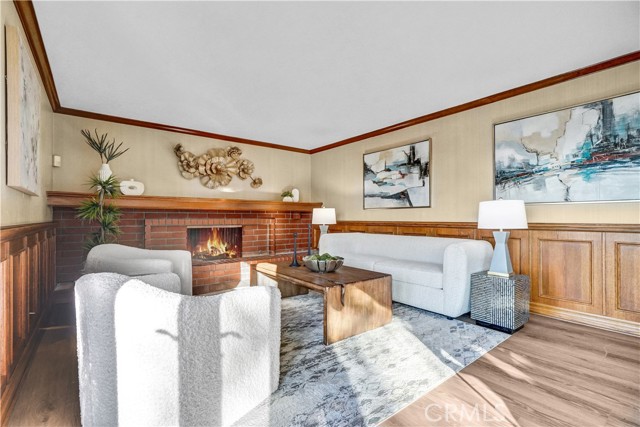 5215 E Rolling Hills Drive, Anaheim Hills CA: https://media.crmls.org/medias/657ee7ac-dc4c-47a9-92db-30b1c252f78e.jpg
