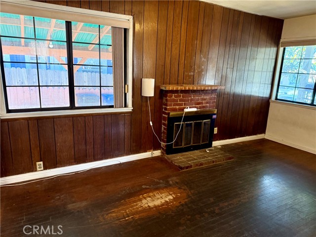 Detail Gallery Image 3 of 19 For 3937 Revere, Los Angeles,  CA 90039 - 4 Beds | 2 Baths