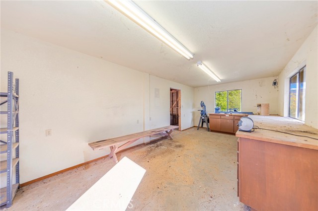 Detail Gallery Image 9 of 39 For 39423 Summit, Oakhurst,  CA 93644 - 3 Beds | 2 Baths