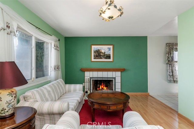 9171 Stanford Avenue, Garden Grove CA: https://media.crmls.org/medias/658152f4-abcd-42b2-9365-3a2d91979168.jpg