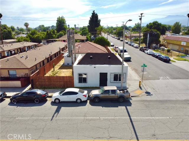 796 N Mount Vernon Avenue, San Bernardino CA: https://media.crmls.org/medias/6581852a-ca77-4a66-a694-475fe8989391.jpg