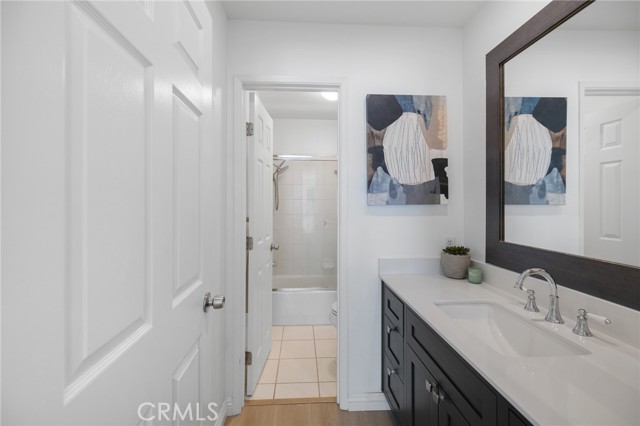 1940 N Highland Avenue, Los Angeles CA: https://media.crmls.org/medias/658233f9-ff27-4ff7-9af0-14e5306920ae.jpg