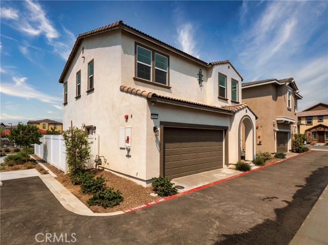 Detail Gallery Image 3 of 61 For 40467 Birchfield Dr, Temecula,  CA 92591 - 3 Beds | 2/1 Baths