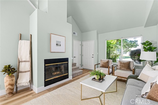Detail Gallery Image 5 of 43 For 1572 Arch Way, Chico,  CA 95973 - 4 Beds | 2 Baths
