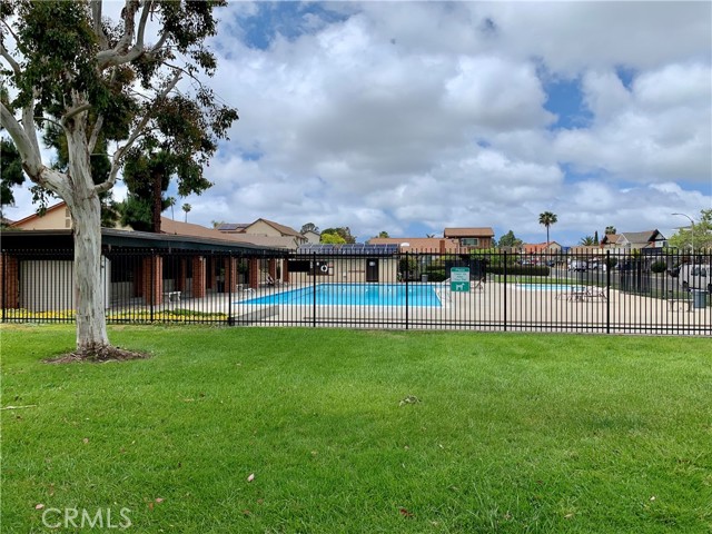 8818 Keremeos Way, San Diego CA: https://media.crmls.org/medias/6583683b-20dd-4142-bf41-45c84fb01420.jpg