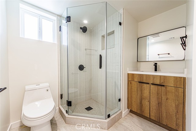 Detail Gallery Image 18 of 29 For 1859 Crenshaw Bld, Los Angeles,  CA 90019 - 4 Beds | 3 Baths