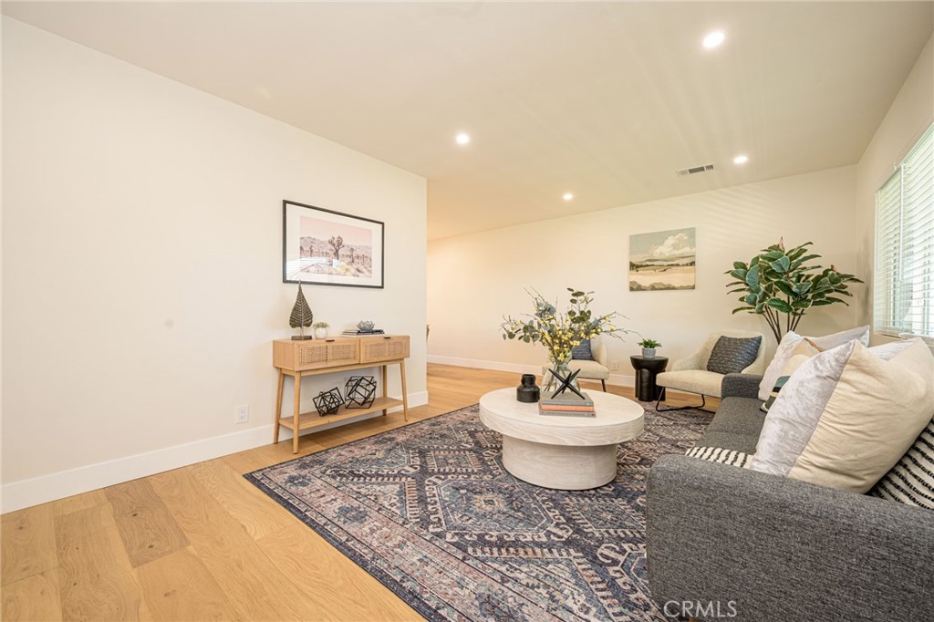 MLS #DW25266008 image #9