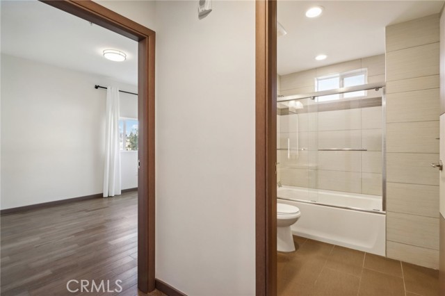 Detail Gallery Image 21 of 41 For 903 S New Hampshire Ave #303,  Los Angeles,  CA 90006 - 3 Beds | 2 Baths