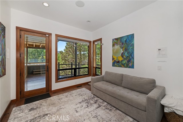43669 Ridge Crest, Big Bear Lake, CA 92315